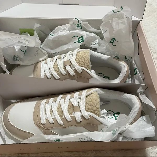 NEW Altar’d State Seychelles Sneakers Size 9 NEW - Image 2