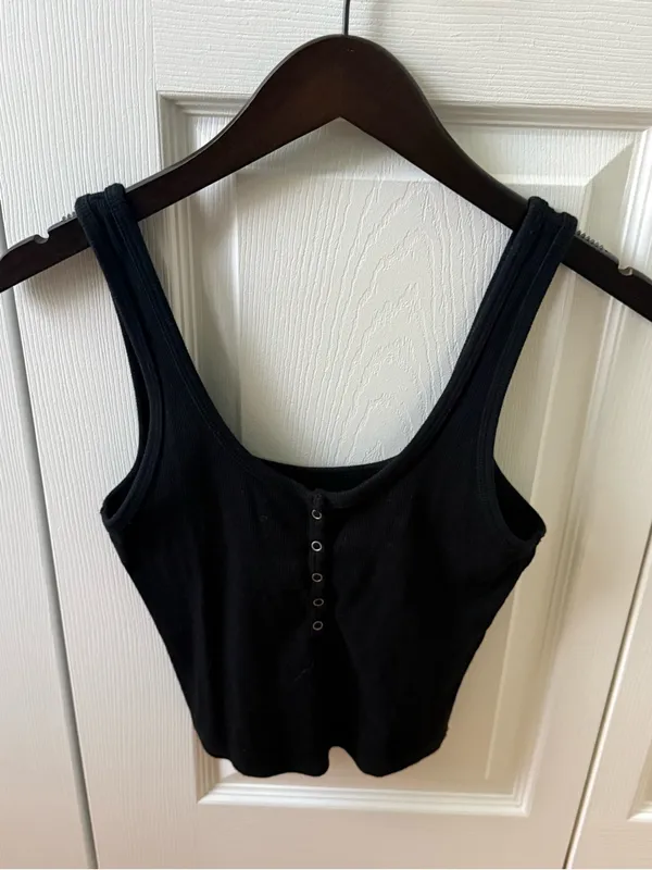 Abercrombie & Fitch Black Ribbed Cropped Snap Henley Tank - Image 2