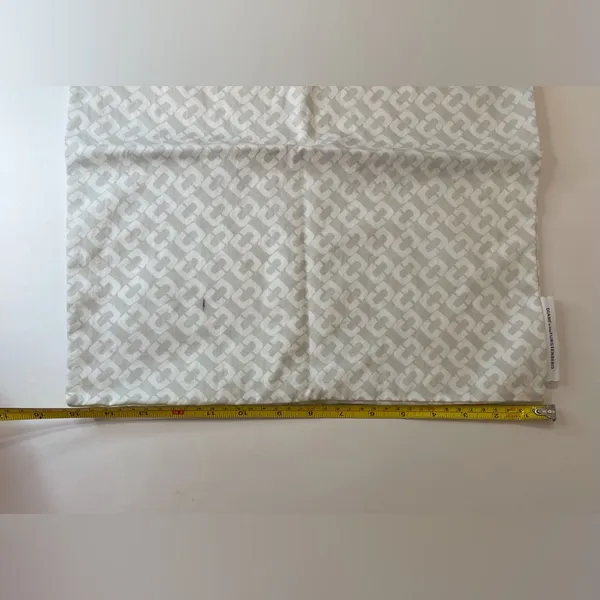 Diane Von Furstenberg White and Gray Patterned‎ Dust Bag Size 16.5”x15” - Image 5