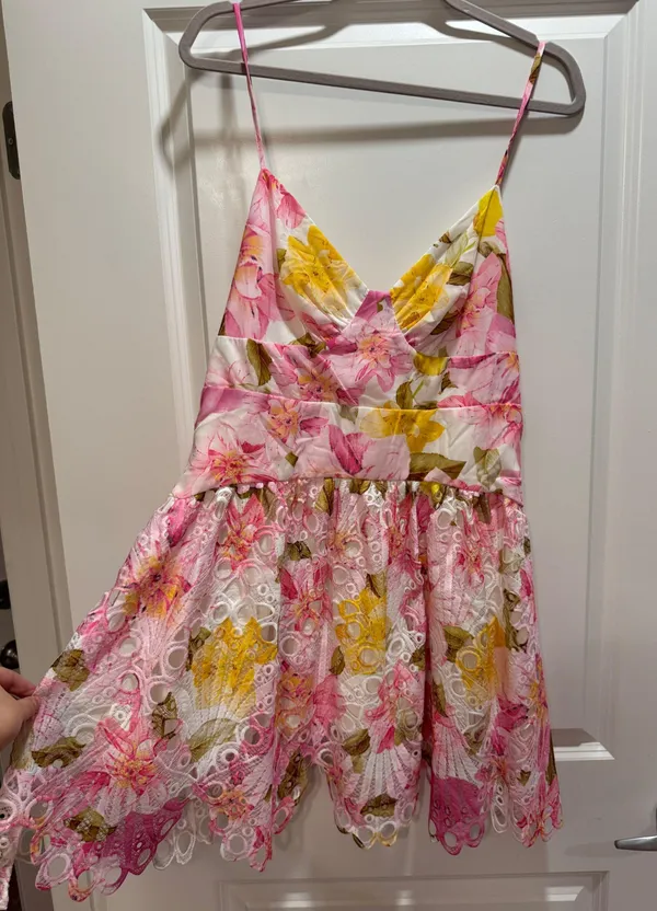 Showpo Mini Dress Floral Lace - Image 2