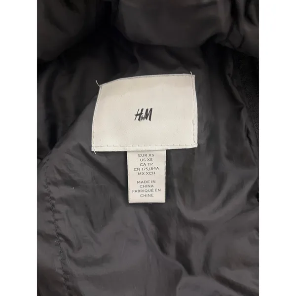 H&M Quilted Puffer Jacket Women’s XS Hooded Black - Image 5