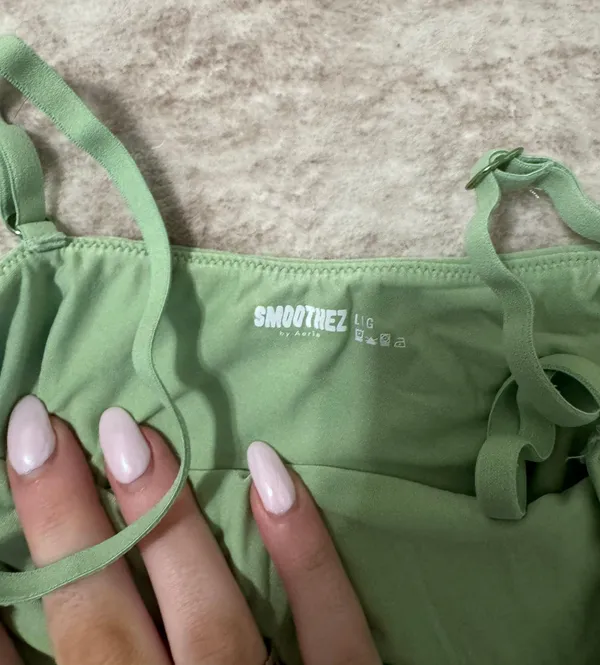 Aerie smoothez green bodysuit size large - Image 2
