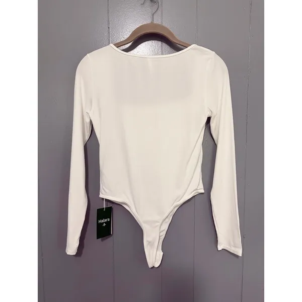 NEW Halara White Ribbed Knit Square Neck Long Sleeve Skinny Casual Bodysuit S - Image 5