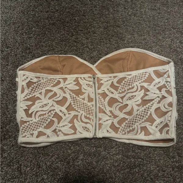 Neutral Sleeveless Crop Top White Size M - Image 3