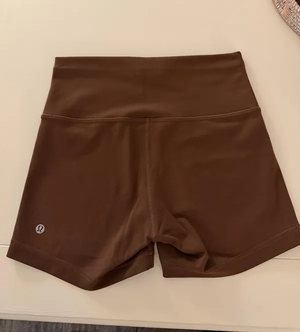 Lululemon Wunder Train High-Rise Short 4” - Image 2