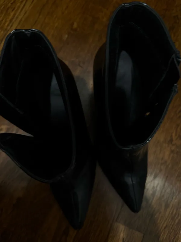 Women’s black ankle boots size 9 - Image 5