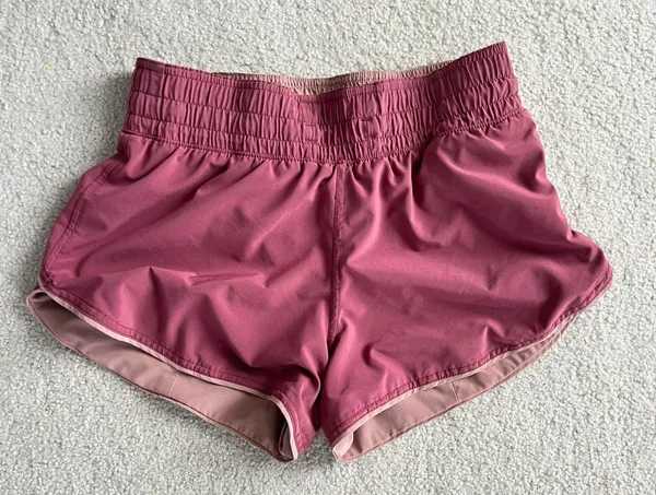 Lululemon Reversible Tracker Shorts - Image 2