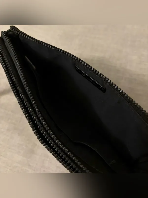 Lululemon Double Zipper Compartment Wristlet Black - Image 7