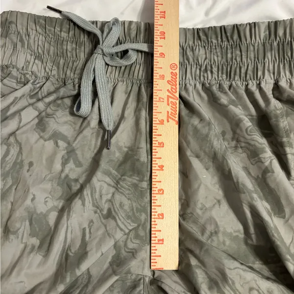 Cali Sport Gray Marble Print Joggers Size M Zip Pocket Athleisure Pants - Image 5