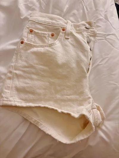 Levi’s 501 Shorts - Image 2