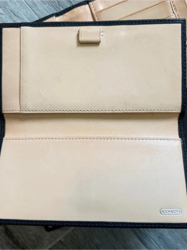 Y2K Coach Wallet Black Leather Soho Hampton Trifold Large Buckle - Image 9