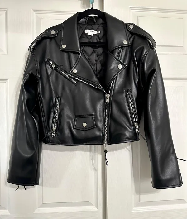 Good American Faux Cropped Leather Jacket - Image 3