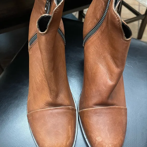 Boemos boots. Made in Italy. Used Beautifully made Leathe size 10 - Image 2