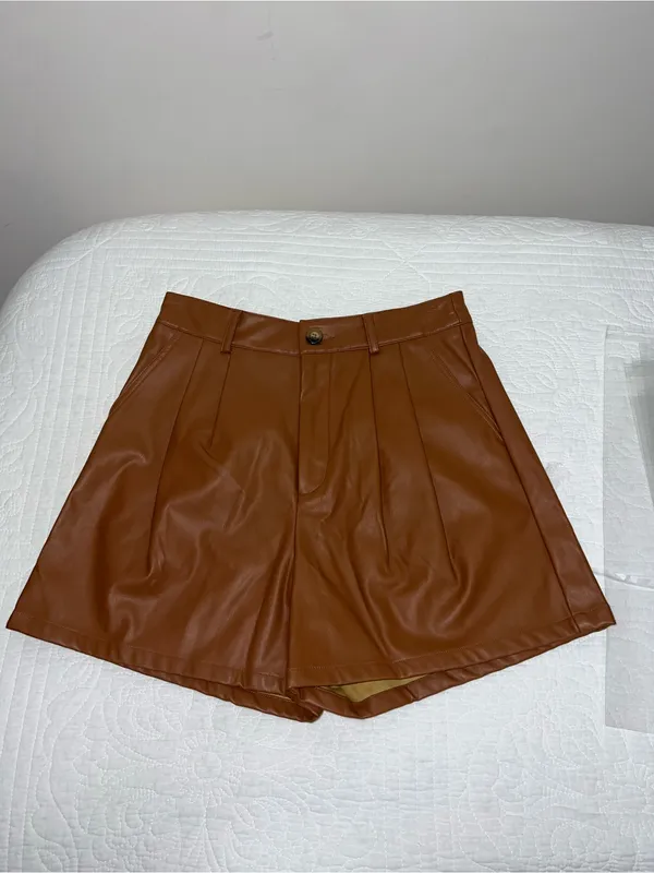 SHEIN Basics Brown Faux Leather Pleated High Rise Shorts Size M NWT - Image 2