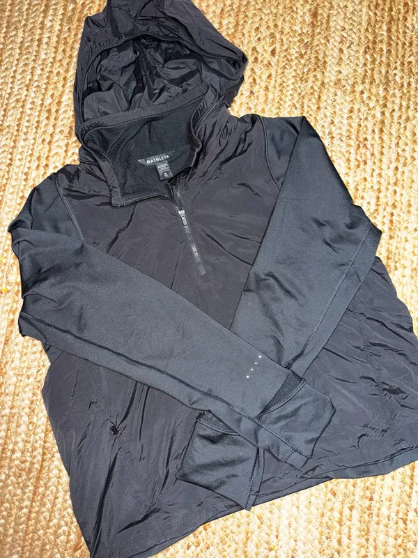 Athleta - Image 4