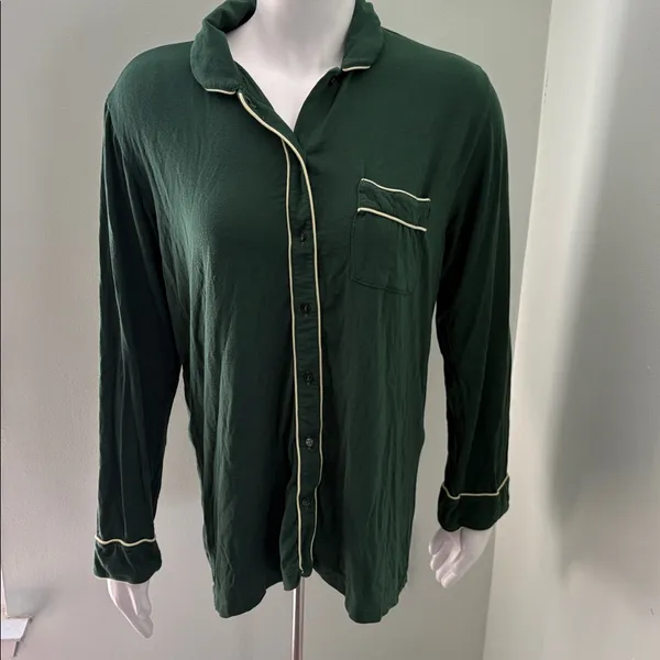Lake Pajamas Green Long Sleeve Top with Yellow Piping small - Image 2