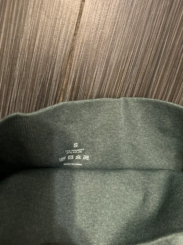 dark forest green pro shorts - Image 4