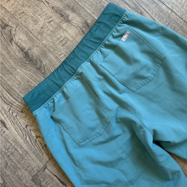 Figs Limited Edition Hydrogreen Set- S/M - Image 8