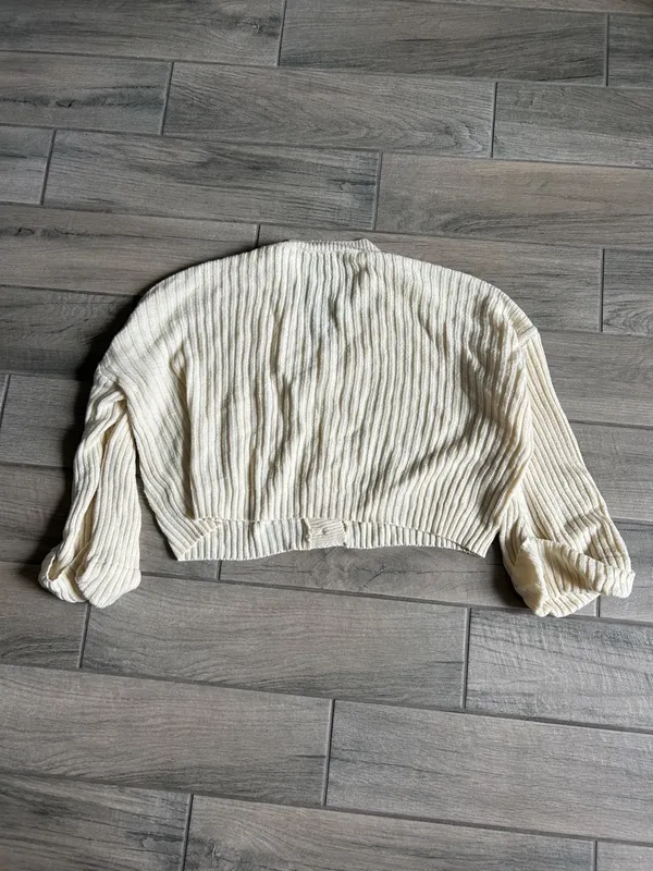 Nasty Gal Cream Ribbed Cropped Cardigan - Image 4