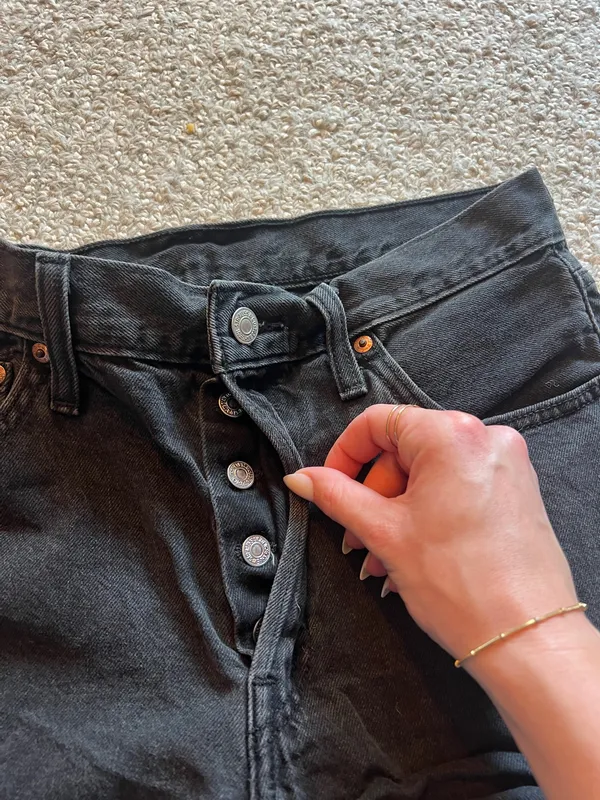 Levi’s Shorts - Image 5