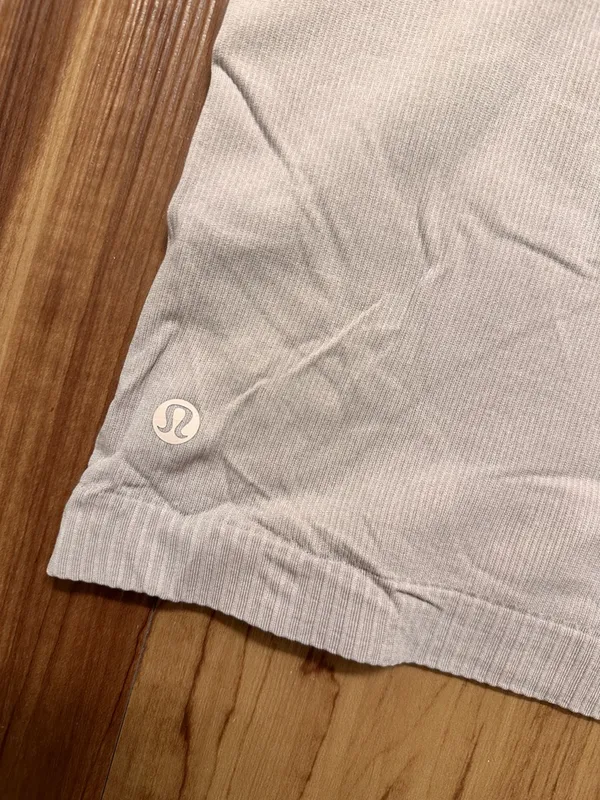 LULULEMON Seek Simplicity Tank in Powdered Mauve Sz. 4 - Image 9