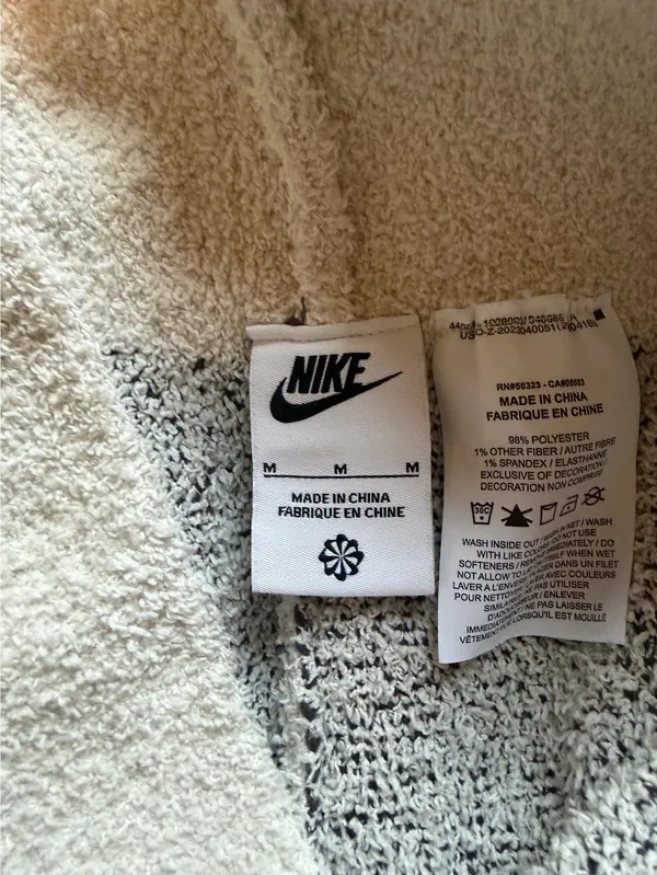 Nike Fleece Sweatpants High-Waisted - Image 2