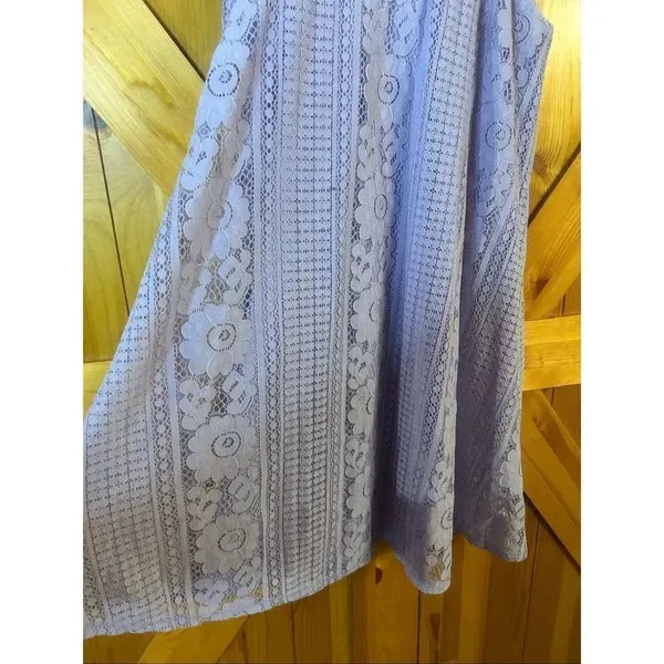 Francesca’s Lined Orchid Lace High Neck Sleeveless Dress NWT Size Small (5677) - Image 2