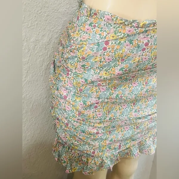 FOR LOVE & LEMONS RALEIGH FLOWER PRINT SHIRRED SKIRT SizE M - Image 9