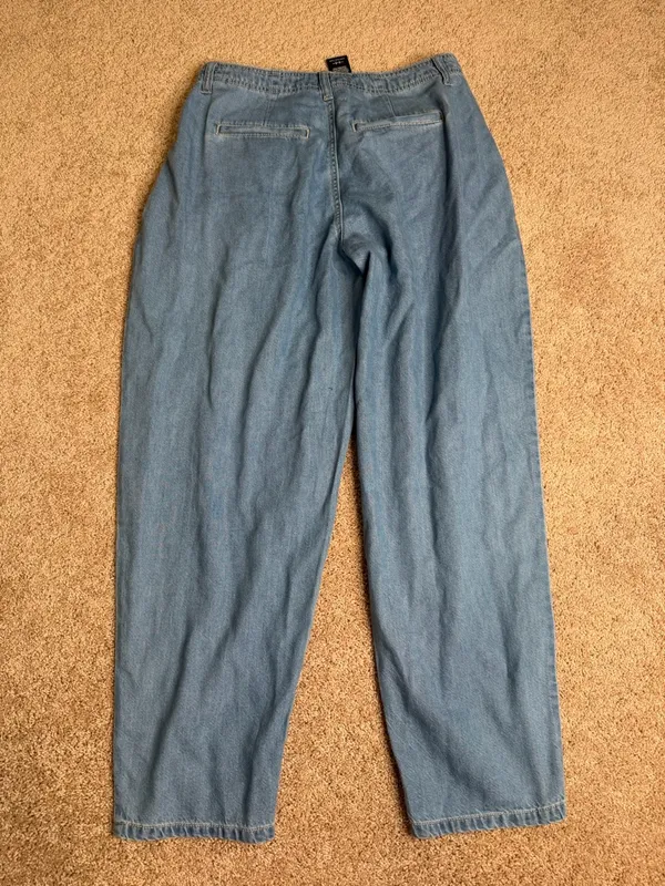 Habitual Light Wash Denim Pants‎ Relaxed Barrel Leg Jeans NWT Size 6/28 - Image 5