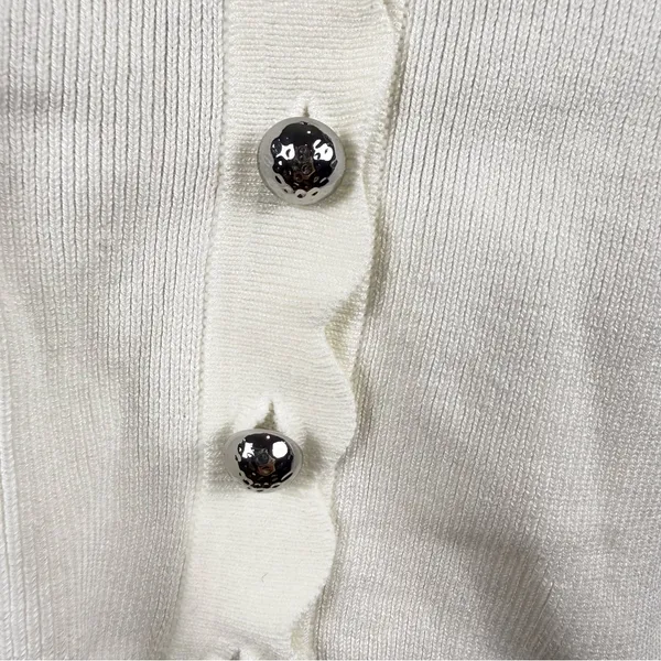NWOT H&M Short Sleeve Sweater Top Sz S Scalloped Button Front Shirt - Image 3