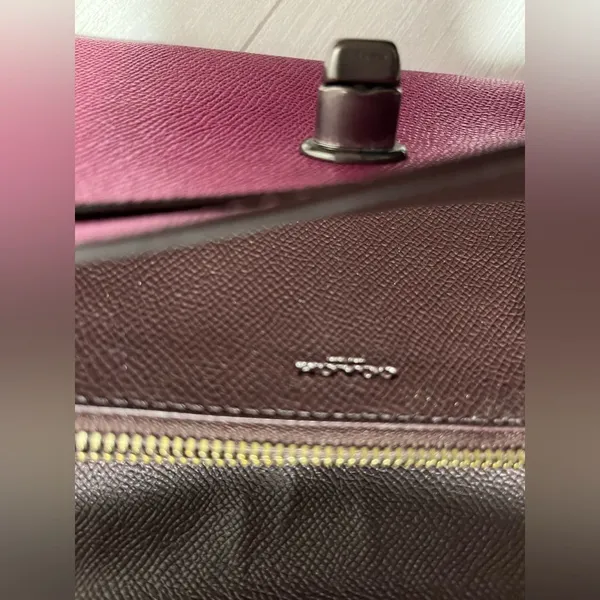 Coach Vibrant Pink Crossbody Bag with Chain Strap - Image 6