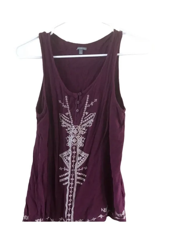 Charlotte Russe Embroidered Wine Sleeveless Tank - Image 2