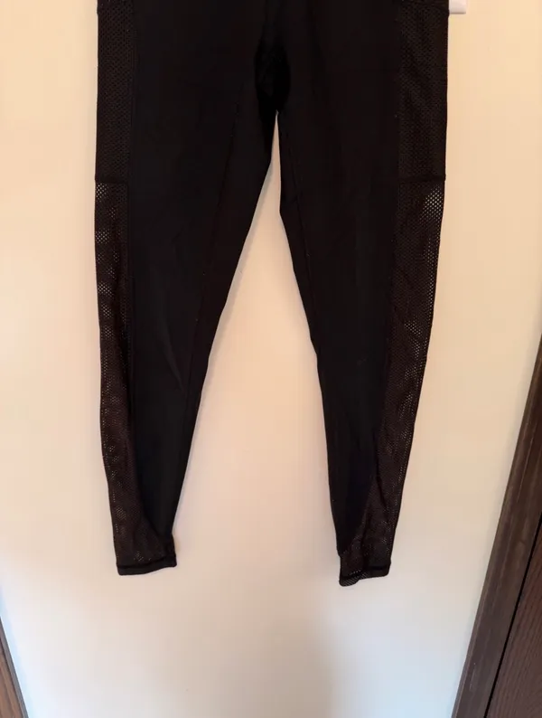 Aerie high rise mesh cutout pocket black 7/8 leggings - Image 3