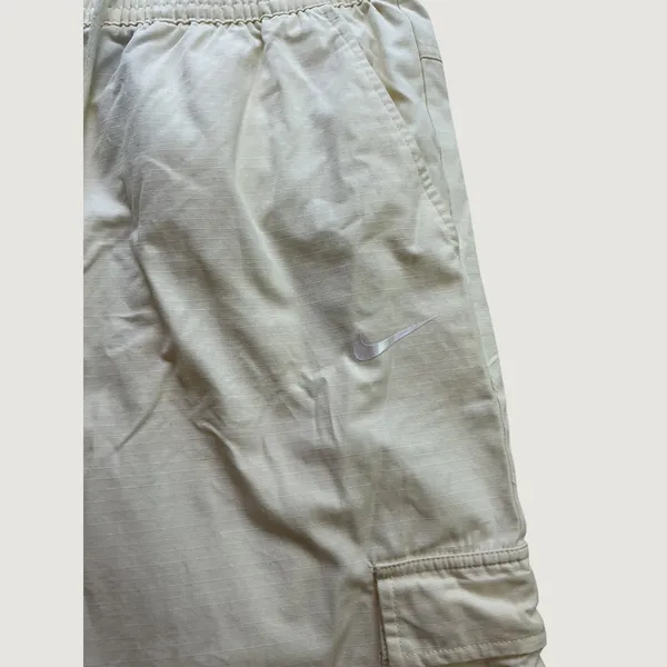 Nike Sportswear Essential High-Waisted Woven Cargo Pants Sail Cream Medium - Image 6