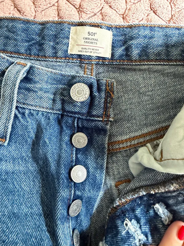 Levi’s Distressed 501 Denim Shorts - Image 4