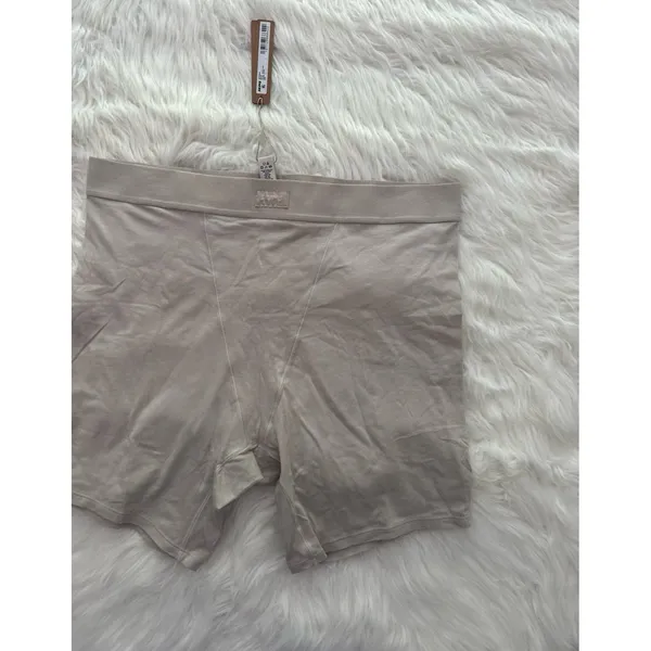 Skims Boyfriend Boxer Stone Size Large - Image 4