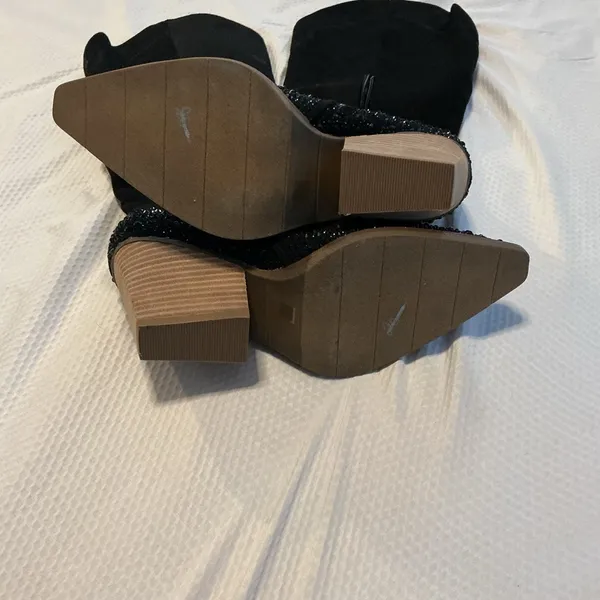 Elegant Black Glitter Heeled Boots Size 8.5 - Image 6