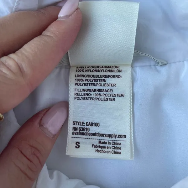 White quilted puffer jacket with pockets sz s - Image 8