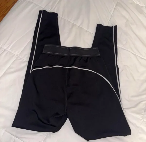 Alo Yoga Leggings Black - Image 2
