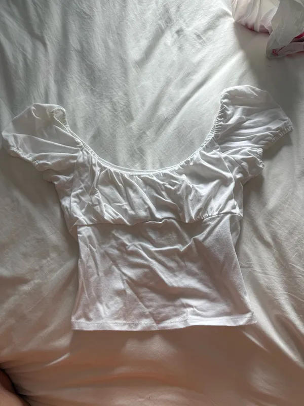 Crop Puff Hollister White Sleeve Top - Image 2