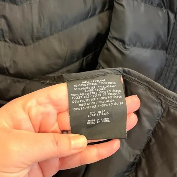 32 Degrees Women's Classic Black Puffer Jacket Hooded Size L - Image 6