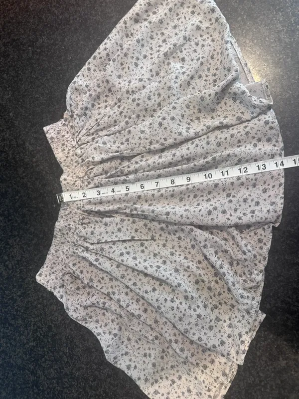 Brandy Melville Mini Skirt - Image 3