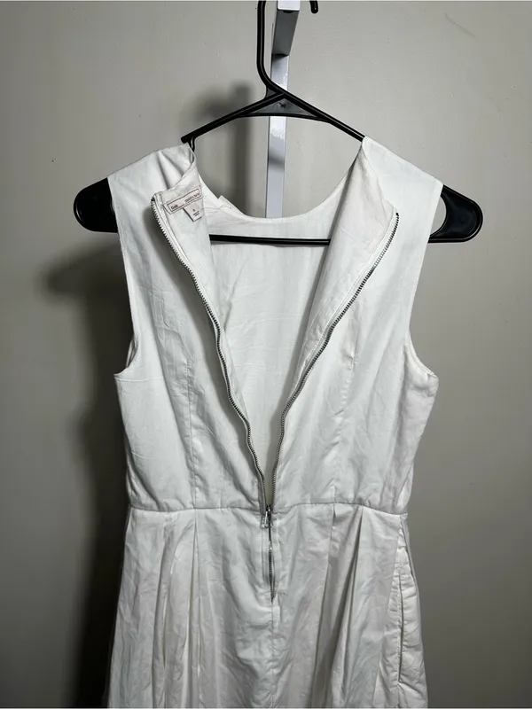 X23. GAP White Sleeveless Mini Dress with Eyelet Detail - Image 5