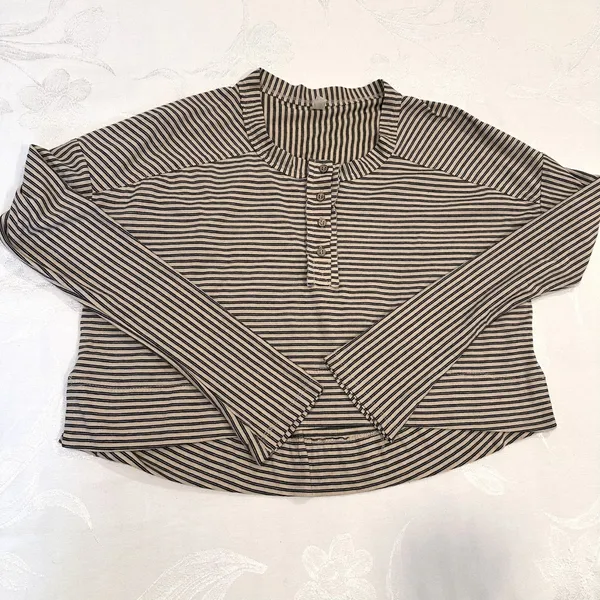 Free People Intimately Size-XS/T Lounge Top Seeing Stripes Cropped Slouch Henley - Image 13