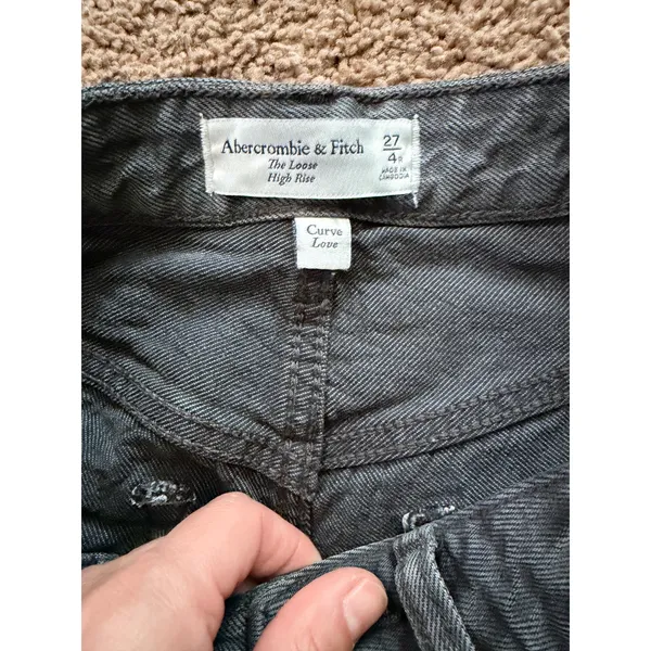 Abercrombie and Fitch curve love the loose high rise black jeans size 27 - Image 2