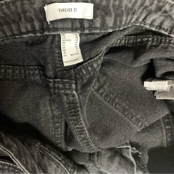 Forever 21 Cargo Denim Jeans Relaxed Straight Leg faded black women’s size 28 - Image 3