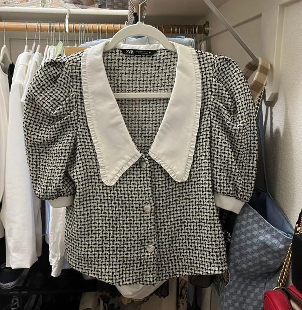 Black And White Tweed Top With Poplin Collar - Image 2