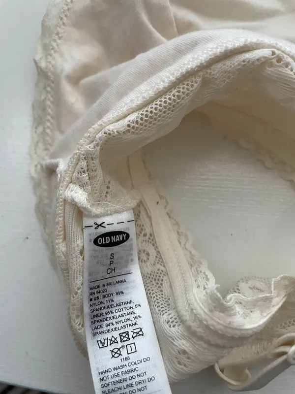 Old Navy Laced Bralette - Image 3