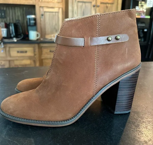 Franco Sarto Elvis Ankle Bootie - Image 4