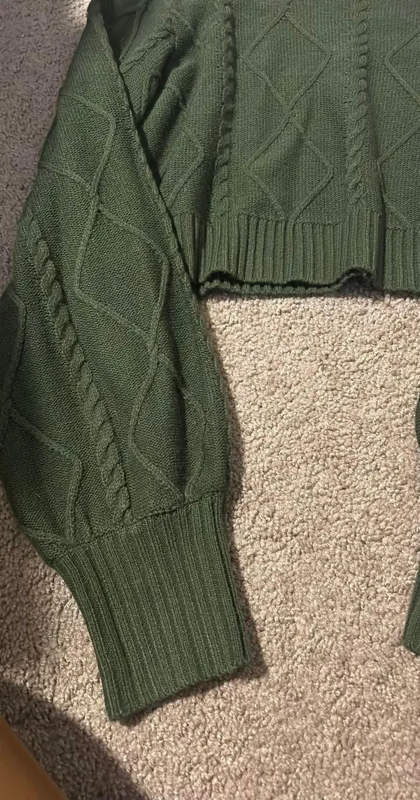 SheIn Olive Green Sweater - Image 9